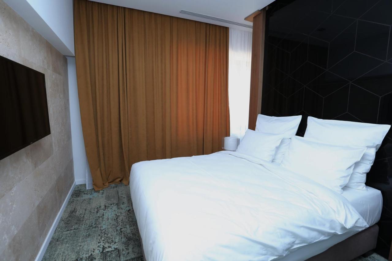 Valentino Rooms Focşani Екстериор снимка