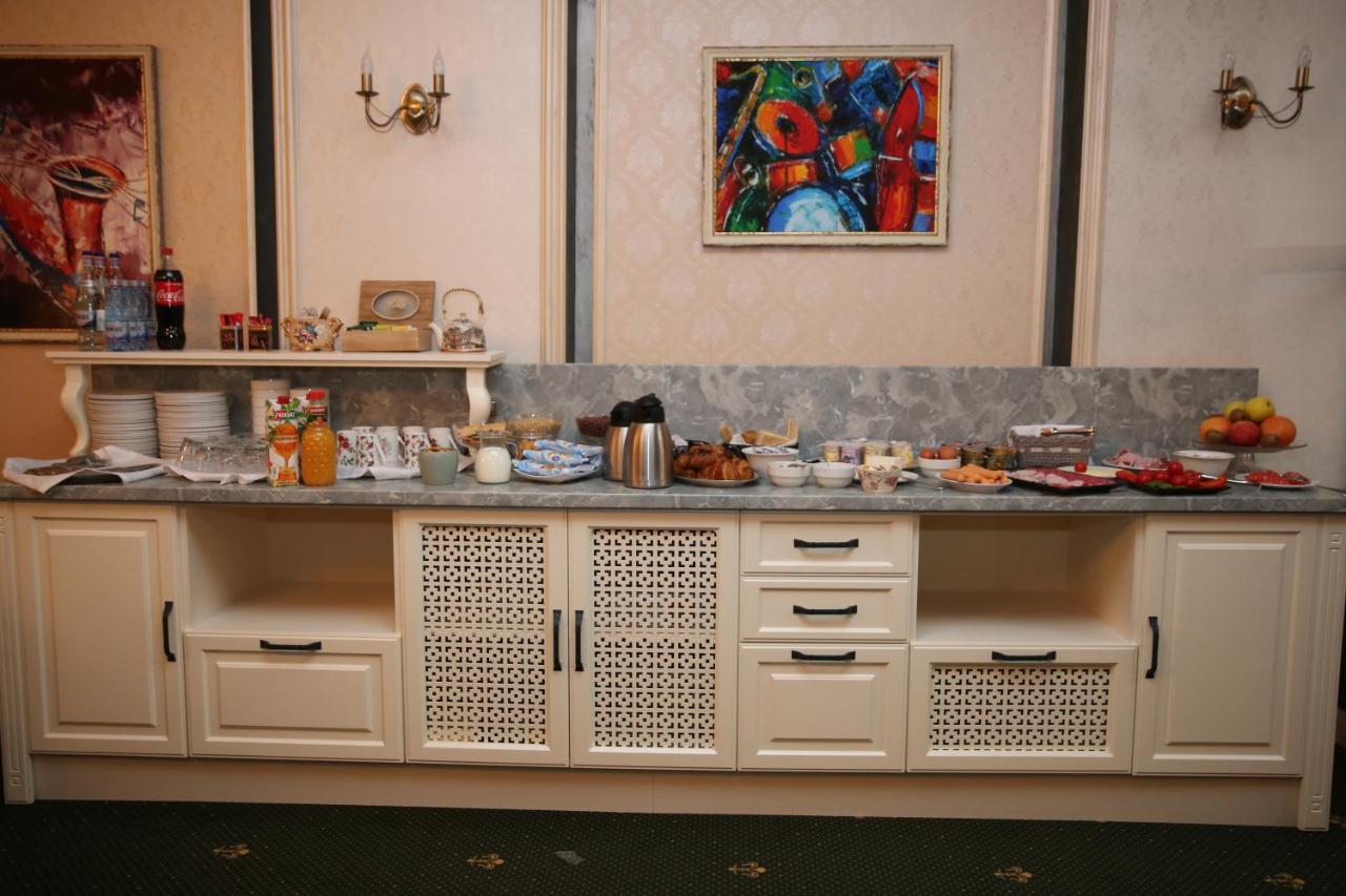 Valentino Rooms Focşani Екстериор снимка