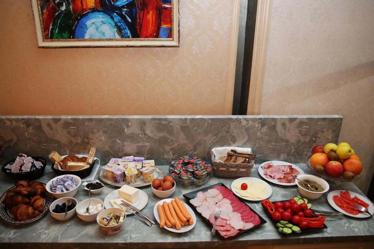 Valentino Rooms Focşani Екстериор снимка